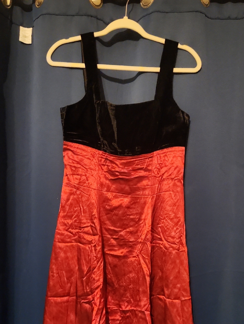 Black & Red Velvet Two-Tone Women's Dress